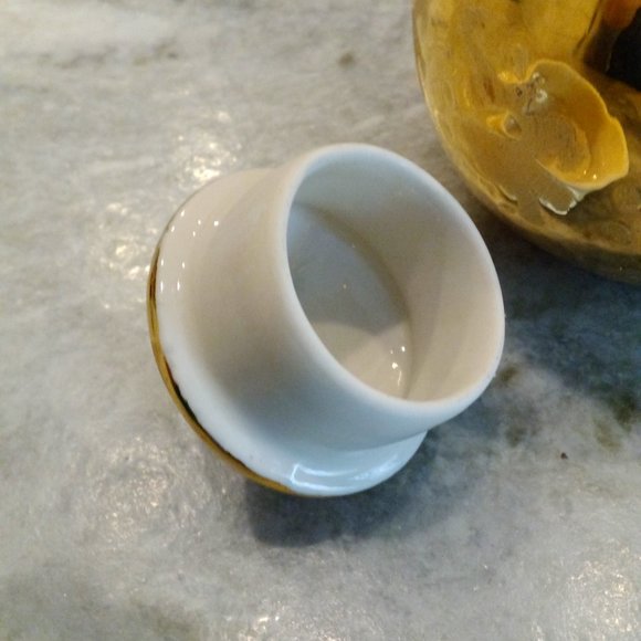 Vintage Holley Ross 22 k Gold Small Tea Pot Excellent Condition - Picture 5 of 6